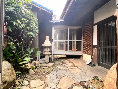 Himeji City Hyogo 100 year Old 2 stories House 9 Rooms Land 155.36m²